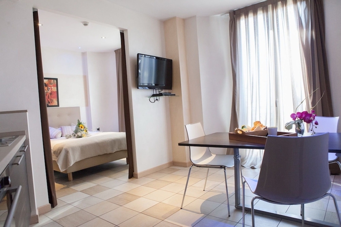 Imagen de la habitación del Hotel La Villa D'elsa. Foto 9