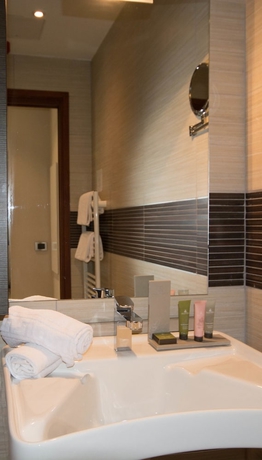 Imagen de la habitación del Hotel La Villa D'elsa. Foto 15