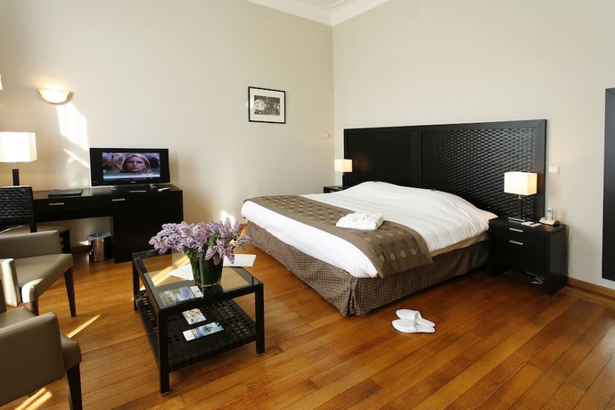 Imagen de la habitación del Hotel La Villa Des Fleurs. Foto 8