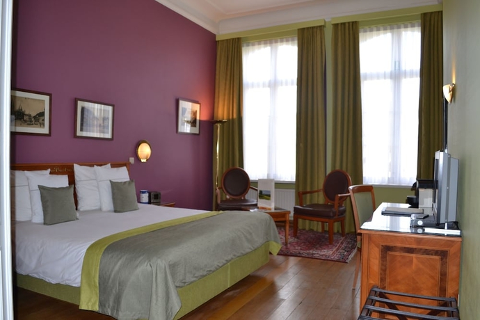 Imagen de la habitación del Hotel La Villa Des Fleurs. Foto 12