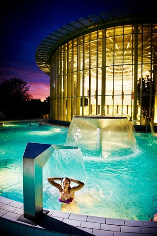 Imagen de la piscina del Hotel La Villa Des Fleurs. Foto 19