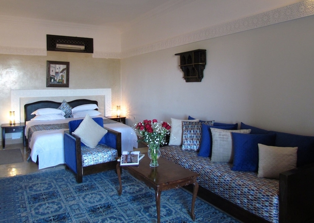 Imagen de la habitación del Hotel La Villa Des Golfs. Foto 10