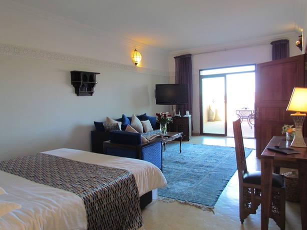 Imagen de la habitación del Hotel La Villa Des Golfs. Foto 11