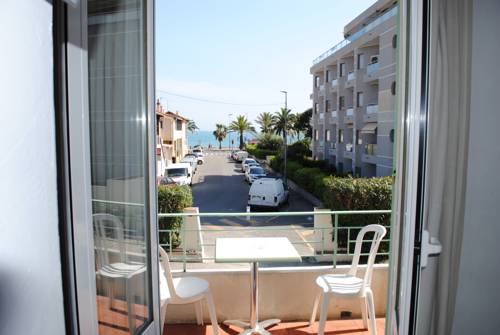 Imagen de la habitación del Hotel La Villa Des Oliviers. Foto 16