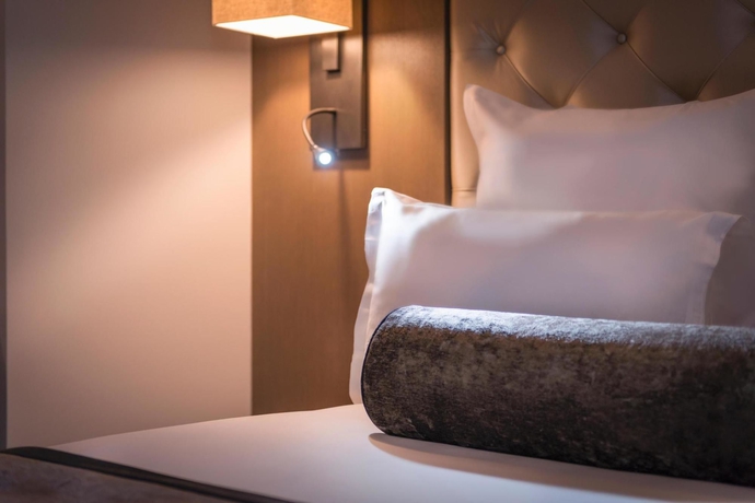 Imagen de la habitación del Hotel La Villa Des Ternes. Foto 7