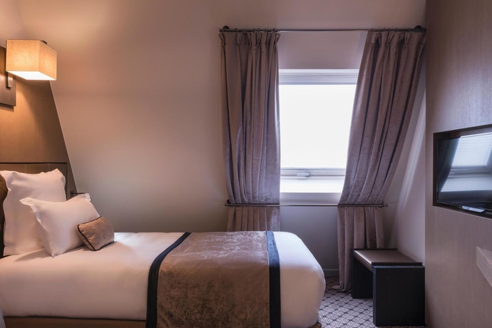 Imagen de la habitación del Hotel La Villa Des Ternes. Foto 10