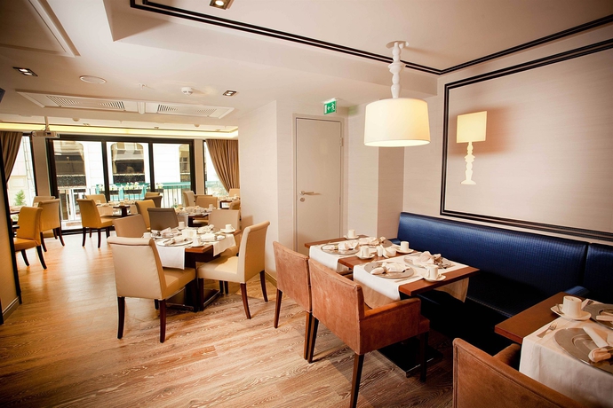 Imagen del bar/restaurante del Hotel La Villa, Estambul. Foto 2