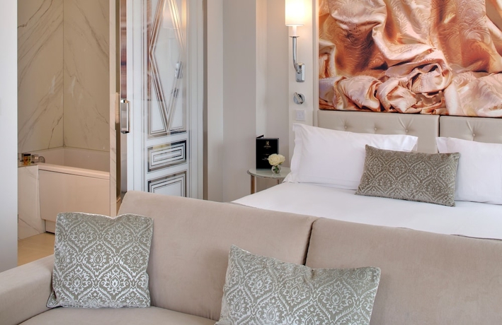 Imagen de la habitación del Hotel La Villa Haussmann. Foto 12