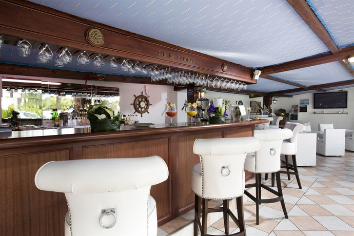 Imagen del bar/restaurante del Hotel La Villa Juan Beach. Foto 3