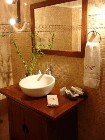 Imagen de la habitación del Hotel La Villa Marbella. Foto 14