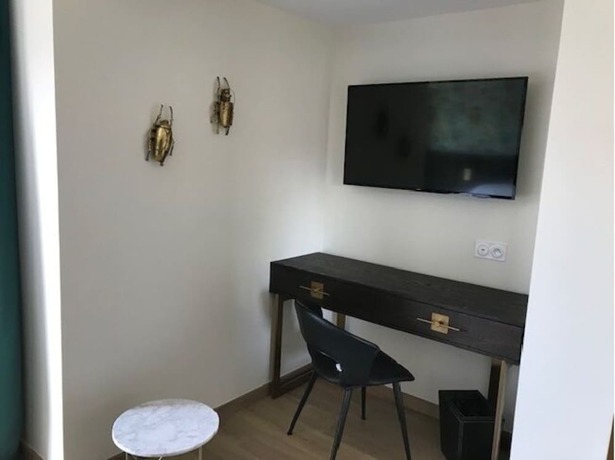 Imagen de la habitación del Hotel La Villa Port d Antibes and Spa. Foto 4