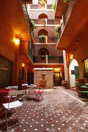 Imagen de los exteriores del Hotel La Villa Racine. Foto 2