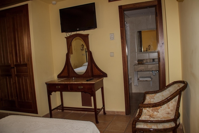 Imagen de la habitación del Hotel La Villa, Requena. Foto 8