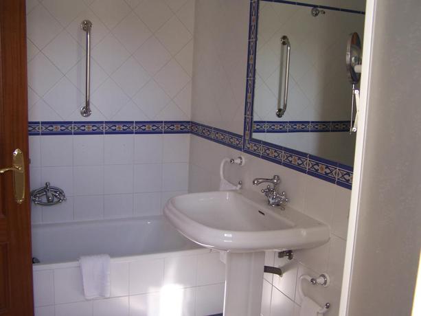 Imagen de la habitación del Hotel La Villa, Ribadeo. Foto 12