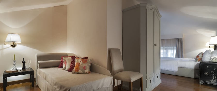 Imagen de la habitación del Hotel La Villa, Siena. Foto 4