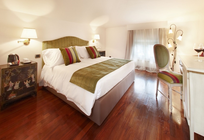 Imagen de la habitación del Hotel La Villa, Siena. Foto 12