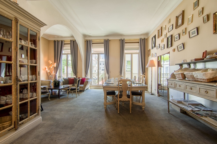 Imagen de los interiores del Hotel La Villa Tosca. Foto 14