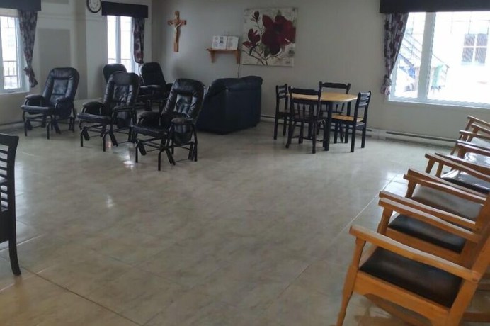 Imagen de la habitación del Hotel La Villa, Val-Brillant. Foto 2