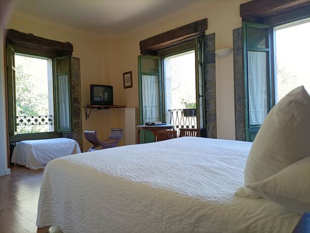 Imagen de la habitación del Hotel La Villa de Palacios. Foto 17