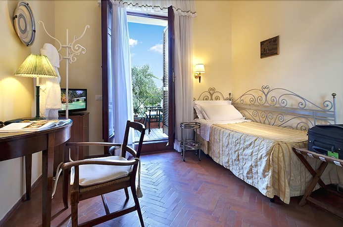 Imagen de la habitación del Hotel La Villarosa Terme. Foto 8