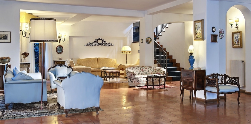 Imagen de los interiores del Hotel La Villarosa Terme. Foto 12