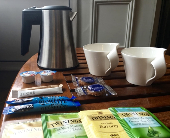 Imagen de la habitación del Hotel La Villefromoy. Foto 11