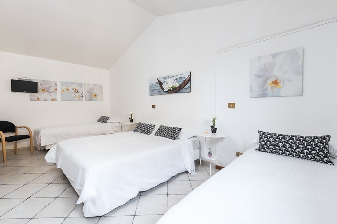 Imagen de la habitación del Hotel La Villetta, Aeropuerto de Roma-Fiumicino. Foto 8