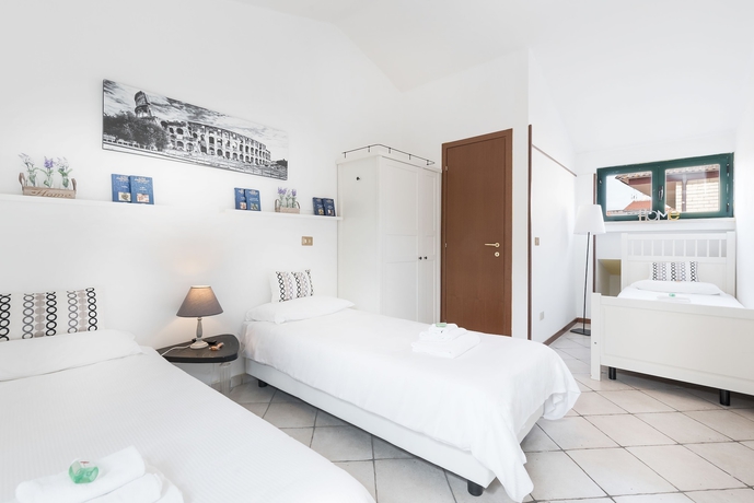 Imagen de la habitación del Hotel La Villetta, Aeropuerto de Roma-Fiumicino. Foto 10