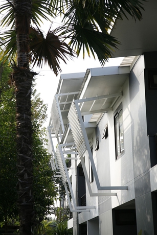 Imagen de los exteriores del Hotel La Villetta, Chiang Mai. Foto 11