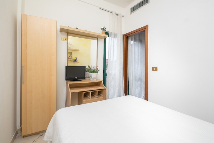 Imagen de la habitación del Hotel La Villetta. Foto 12