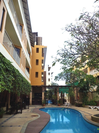 Imagen de la piscina del Hotel La Vintage Resort. Foto 11