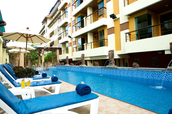 Imagen de la piscina del Hotel La Vintage Resort. Foto 14