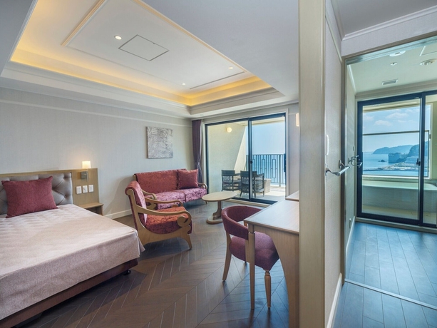 Imagen de la habitación del Hotel La Vista Atami Terrace. Foto 8