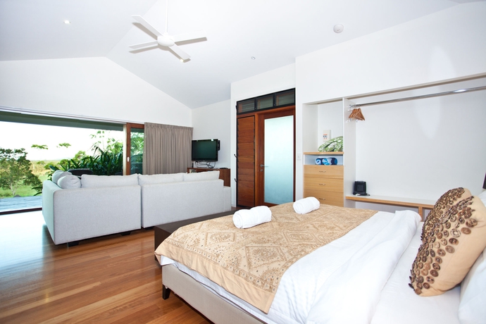 Imagen de la habitación del Hotel La Vista Byron Bay. Foto 4