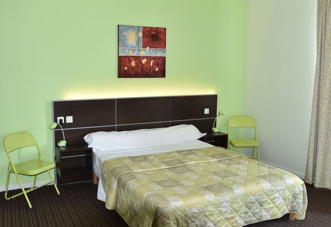 Imagen de la habitación del Hotel La Vraine. Foto 13