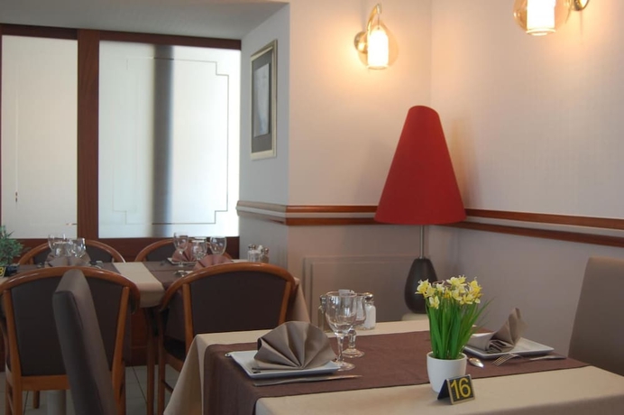 Imagen del bar/restaurante del Hotel La Vraine. Foto 11