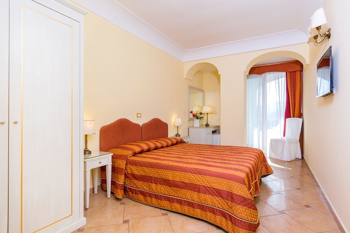 Imagen de la habitación del Hotel La Vue D'or. Foto 8