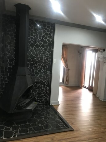 Imagen general del Hotel La Vue Guest Lodge and Function Venue. Foto 4