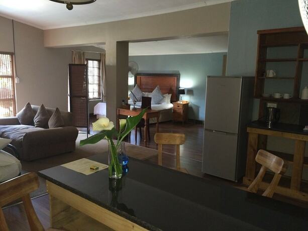 Imagen general del Hotel La Vue Guest Lodge and Function Venue. Foto 8