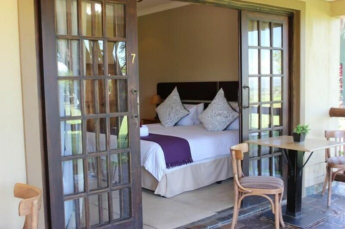 Imagen de la habitación del Hotel La Vue Guest Lodge and Function Venue. Foto 26