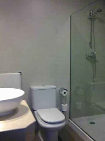Imagen de la habitación del Hotel La Zambra. Foto 8