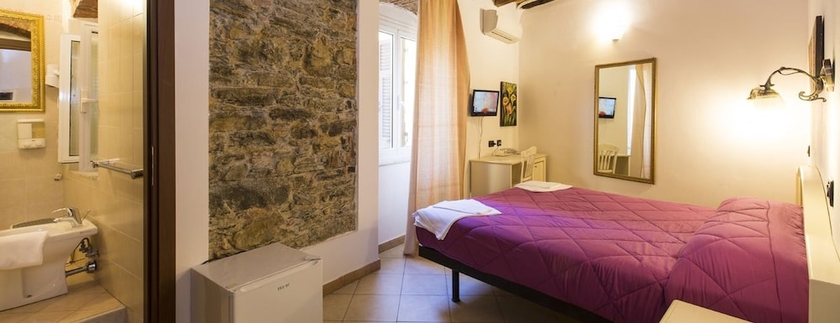 Imagen de la habitación del Hotel La Zorza. Foto 18