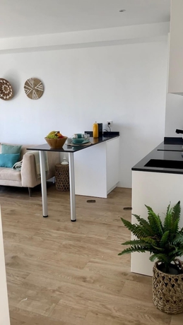 Imagen de la habitación del Hotel La familia Mijas apartments. Foto 4