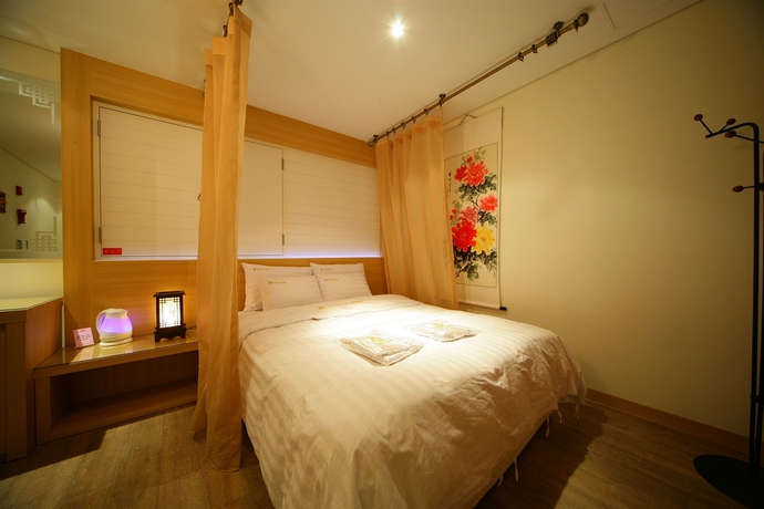 Imagen general del Hotel La nuit Sinchon. Foto 1