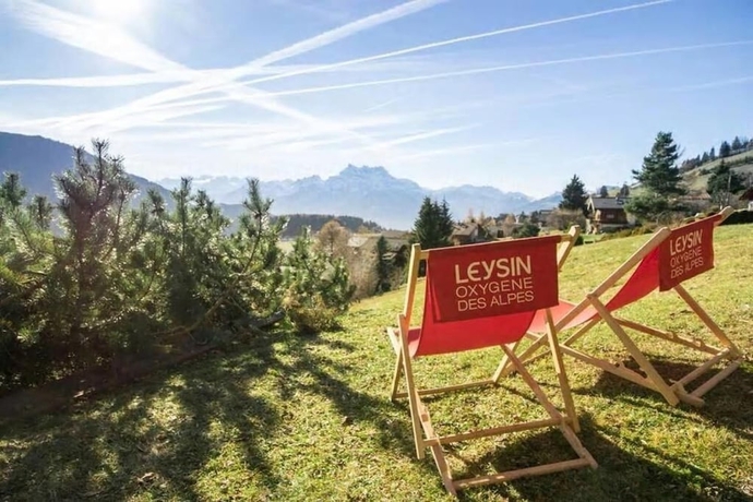 Imagen de los exteriores del Hotel La petite Sil&egrave;ne. Foto 14