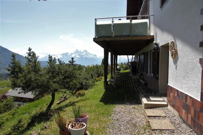 Imagen de los exteriores del Hotel La petite Sil&egrave;ne. Foto 15
