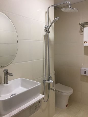 Imagen de la habitación del Hotel LaCas Quy Nhon. Foto 19