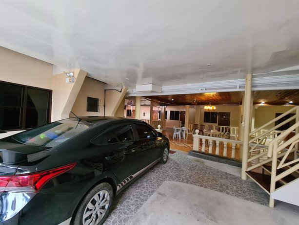 Imagen general del Hotel La-Familia Guest House. Foto 2