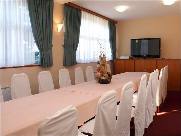 Imagen de los interiores del Hotel LaGus. Foto 16