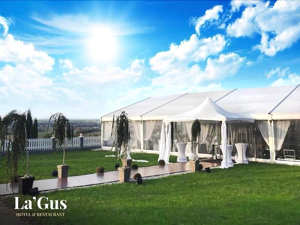 Imagen de los interiores del Hotel LaGus. Foto 17